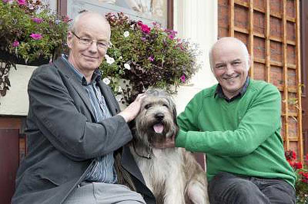 El perro se transformó en el siglo XX mediante la aplicación de la ciencia y la medicina: ninguna especie animal ha sido más alterada en tamaño, forma, color o temperamento mediante la selección humana.