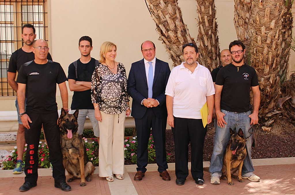 Murcia incluye un programa de perros adiestrados en su lucha contra la violencia de género