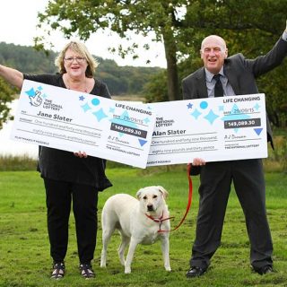 Ganaron la lotería por segunda vez gracias a Ruby, su perra.