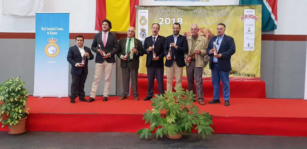 La Real Sociedad Canina Española (RSCE) y la Real Federación Española de Caza (RFEC) organizaron, desde el 24 hasta sábado 27 de Octubre, en Torrijos (Toledo), los Campeonatos del Mundo de Perros de Muestra y San Huberto