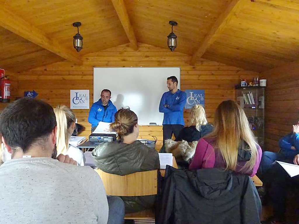 Regálate un Curso avanzado de educación canina.