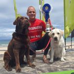 Este fin de semana pasado, la playa cántabra de Suances ha reunido a los perros más amantes del surf y a cientos de seguidores para para desafiar las olas en un campeonato adaptado para ellos, en el cual Koa se ha proclamado vencedora absoluta.
